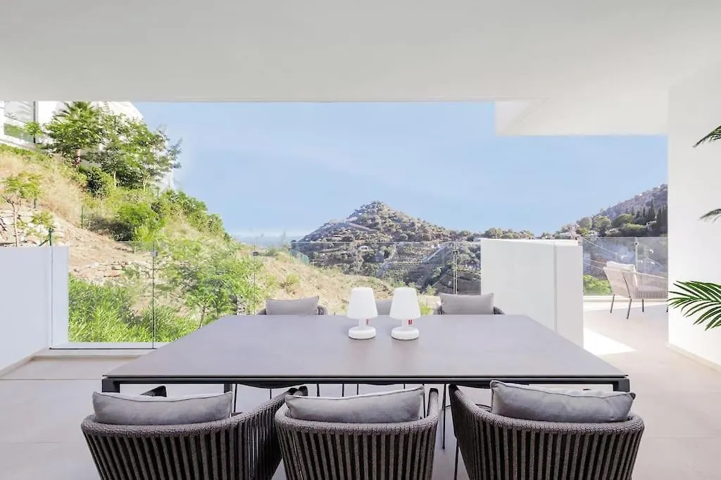 Stunning 2 Bedroom Palo Alto, Pool + Gym Rdr304 Marbella 0*,